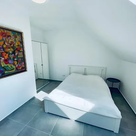 Apartment Lena *